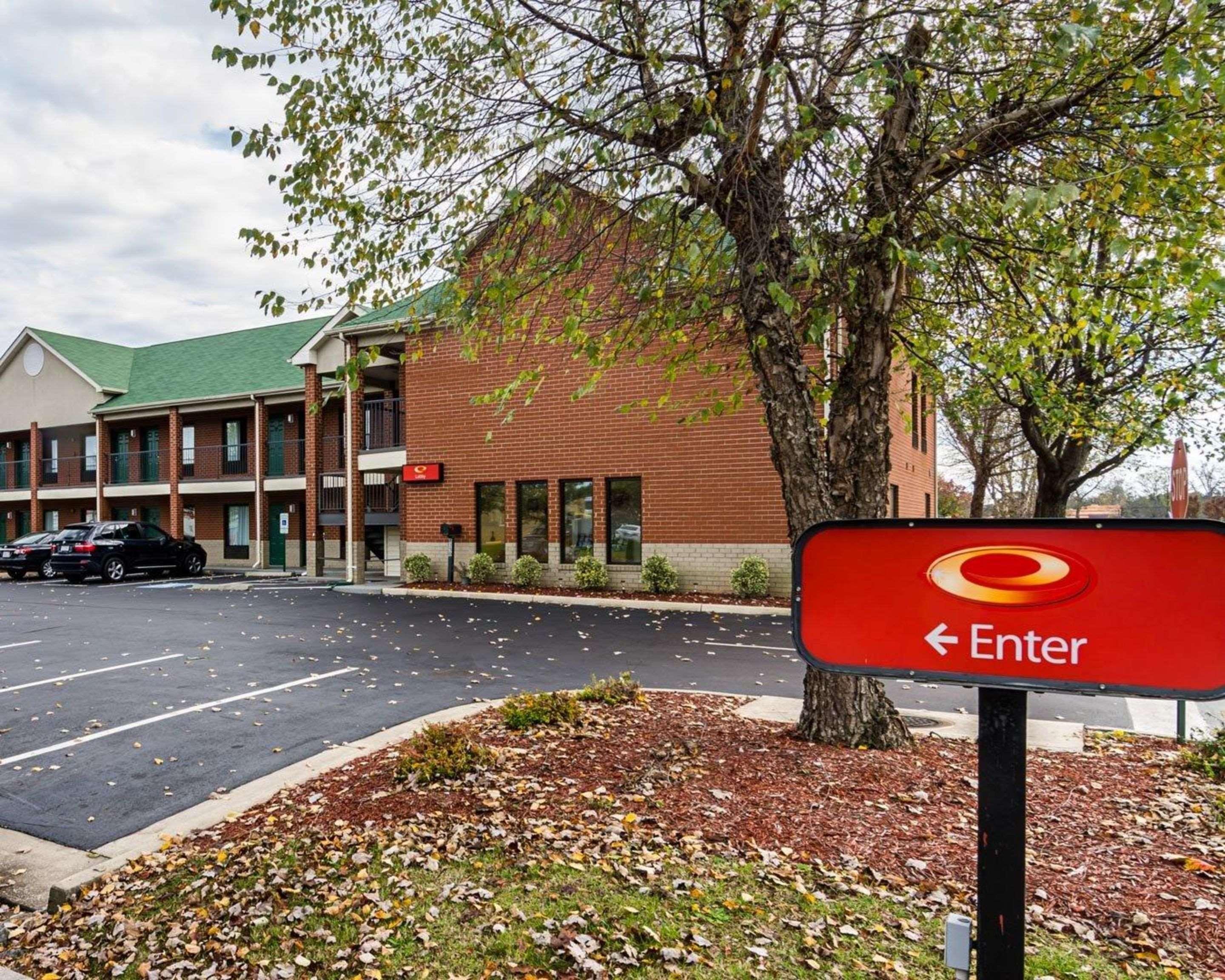 Econo Lodge Richmond Exterior foto